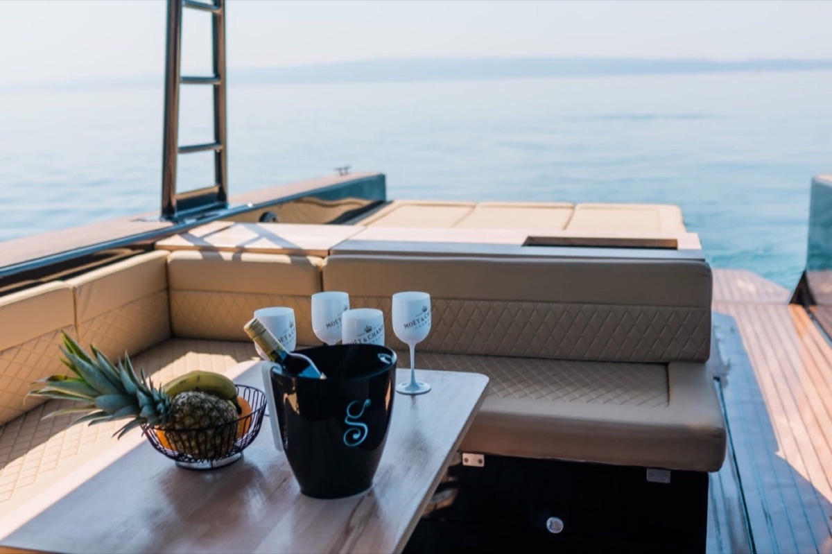 Colnago 35 Open deck boat for premium Adriatic charters, Nini Tours, photo 7 of 14