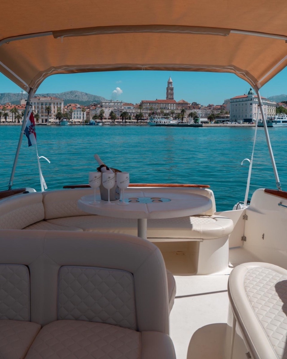 Jeanneau Leader 805 private boat for island tours near Split, Croatia, photo 5 of 10