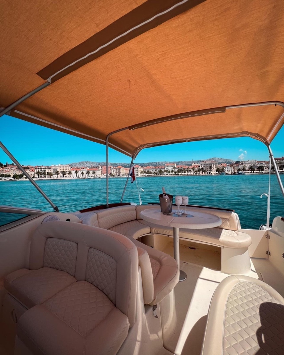 Jeanneau Leader 805 private boat for island tours near Split, Croatia, photo 8 of 10