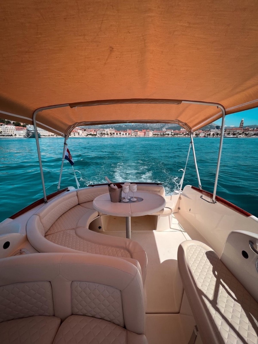 Jeanneau Leader 805 private boat for island tours near Split, Croatia, photo 9 of 10
