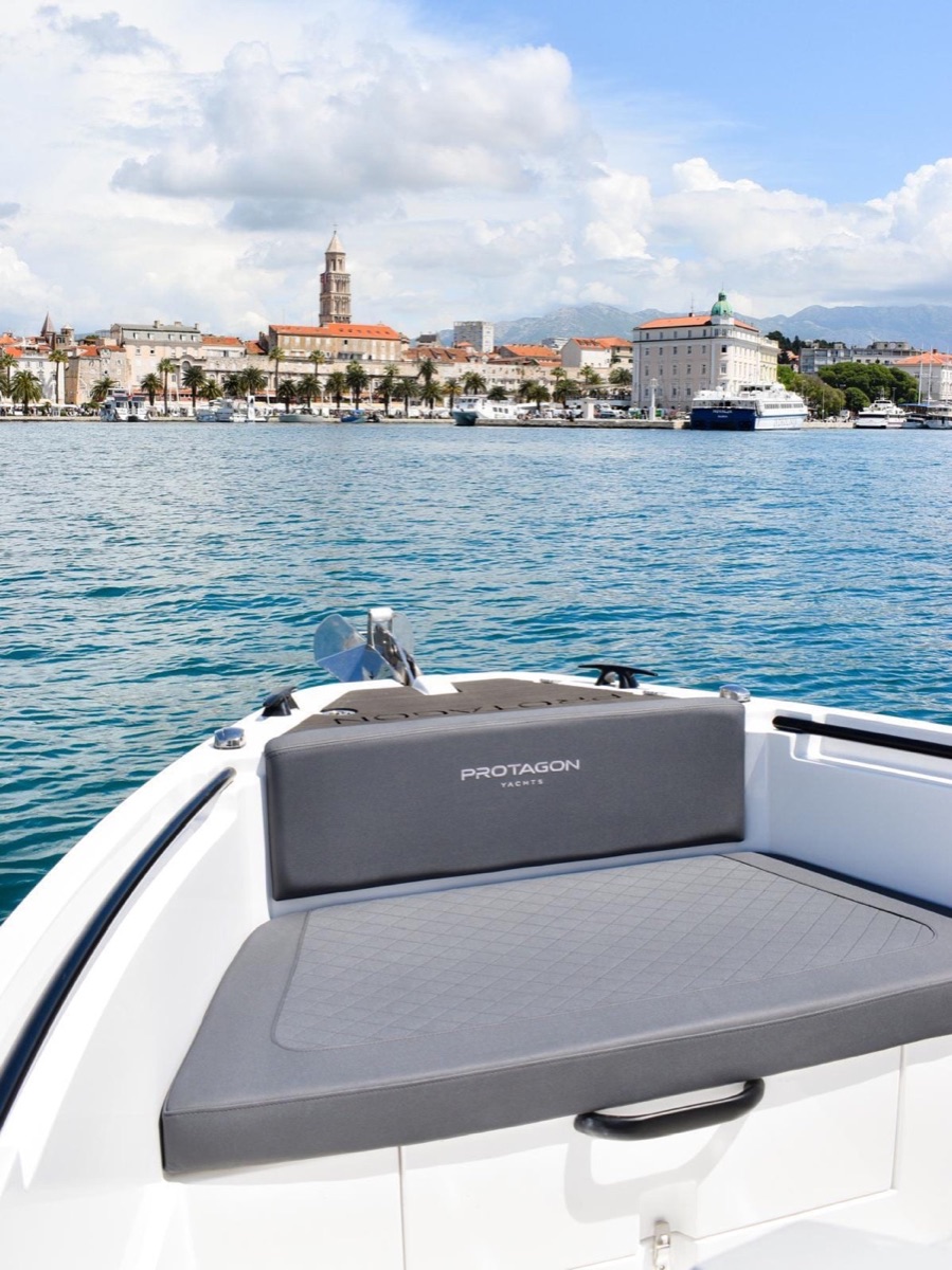 Protagon 25 open speedboat for private Adriatic day tours from Split, photo 5 of 6